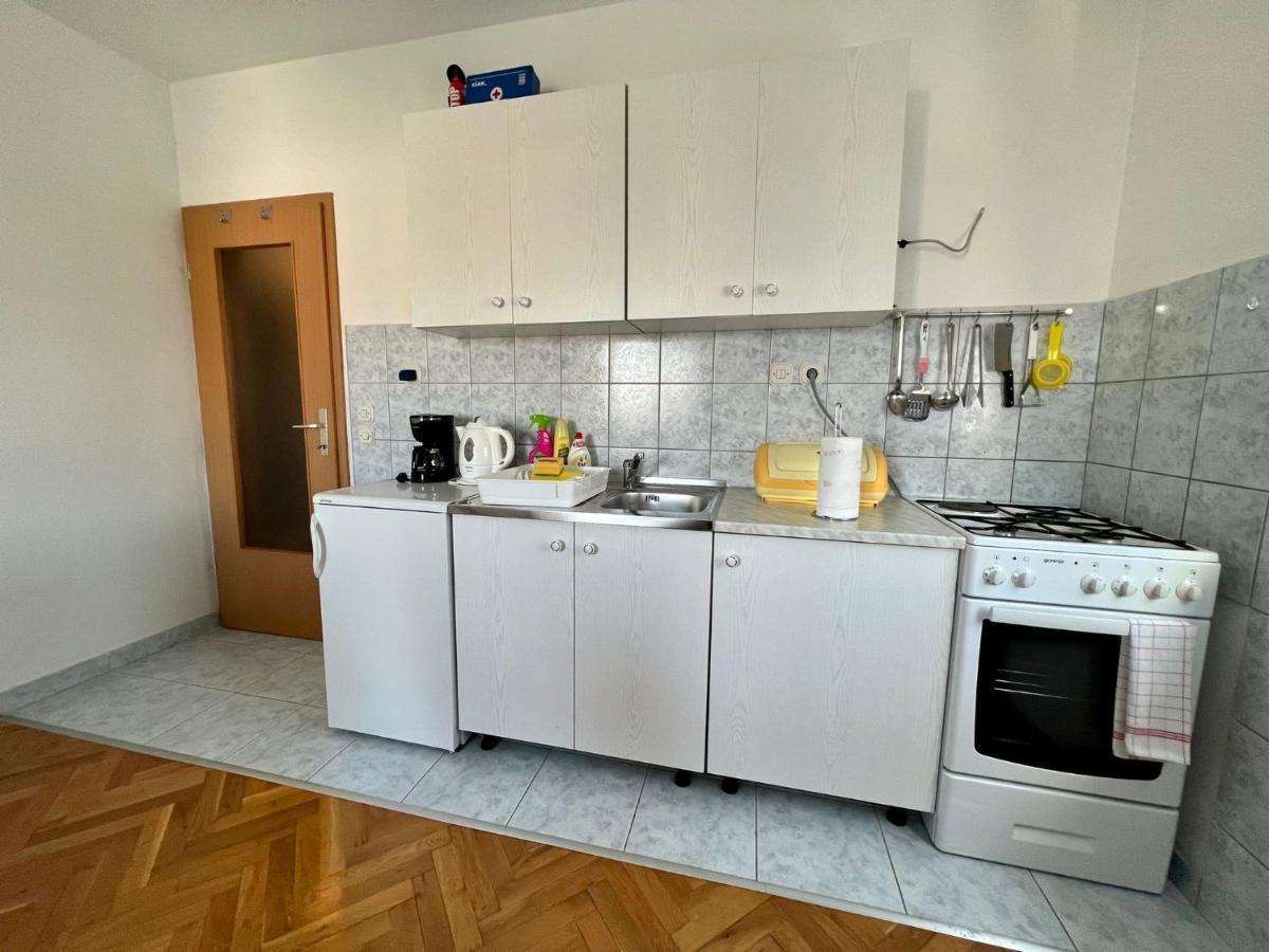 Kaštela Apartment Troisa מראה חיצוני תמונה